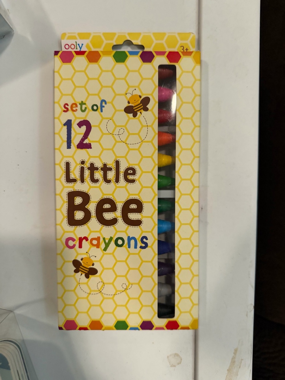 Ooly Set of 12 Little bee Crayons 12 pack of coloring Crayons